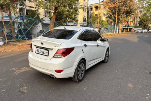 Hyundai Verna 